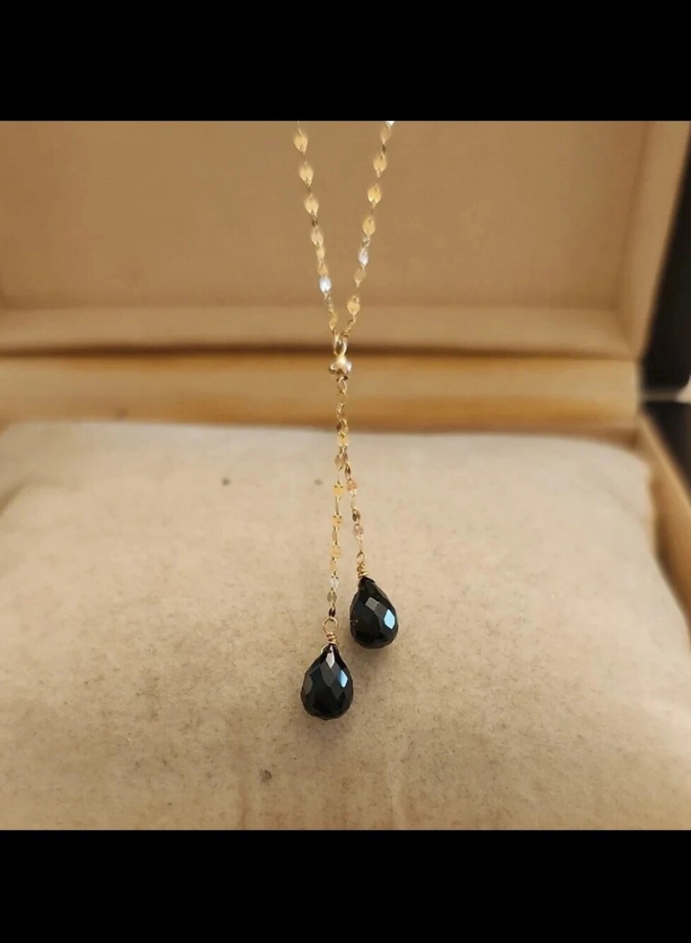 14k Yellow Gold Teardrop Onyx Necklace, 18